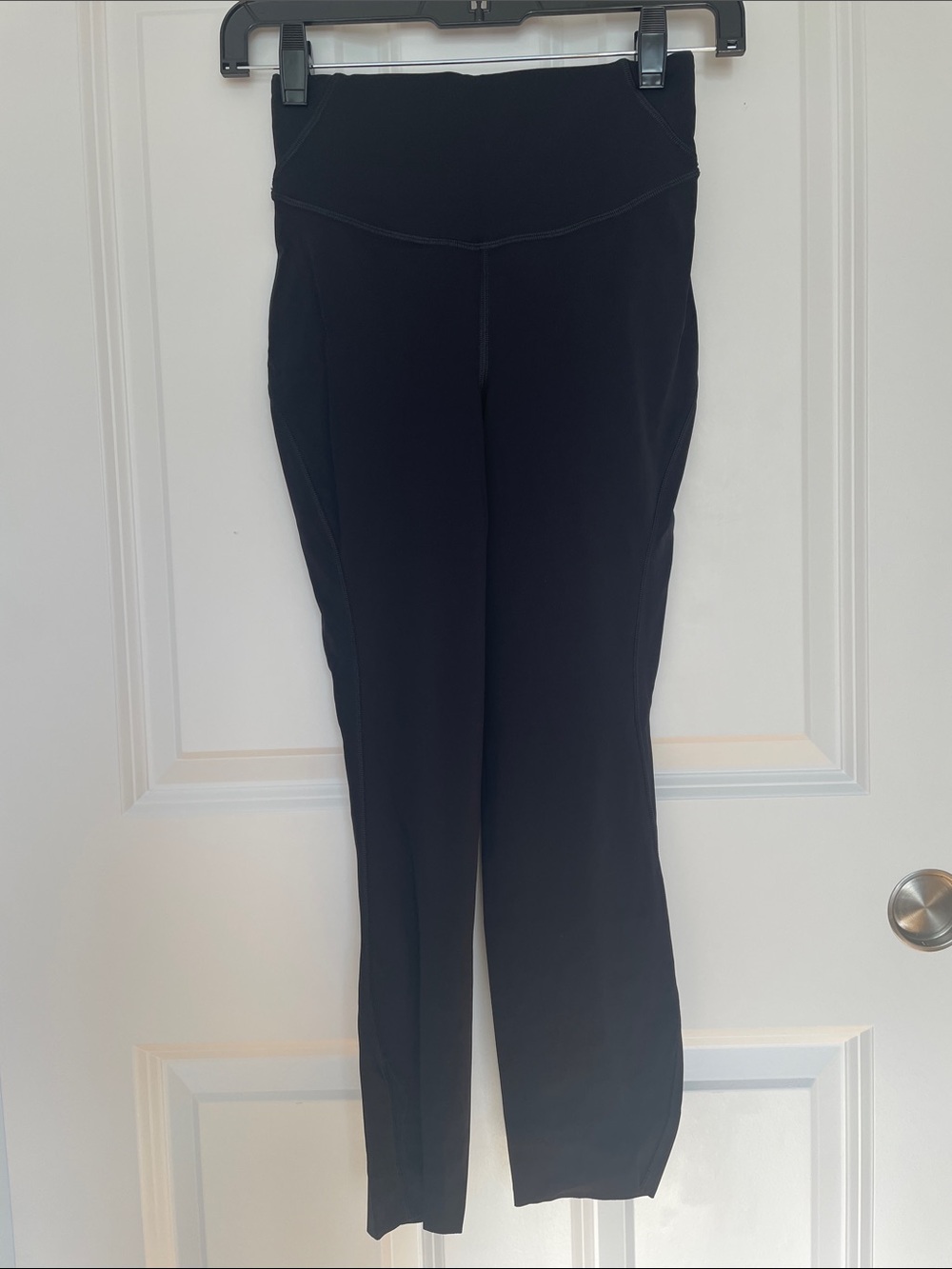 Like new Lululemon Black Capri Leggings